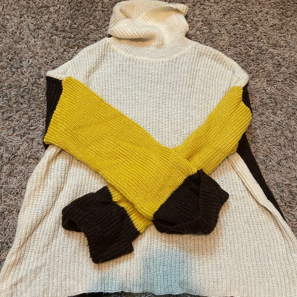 Boyfriend Fit Turtle Neck